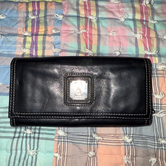 Tignanello Black Leather Wallet with Logo - Picture 1 of 5